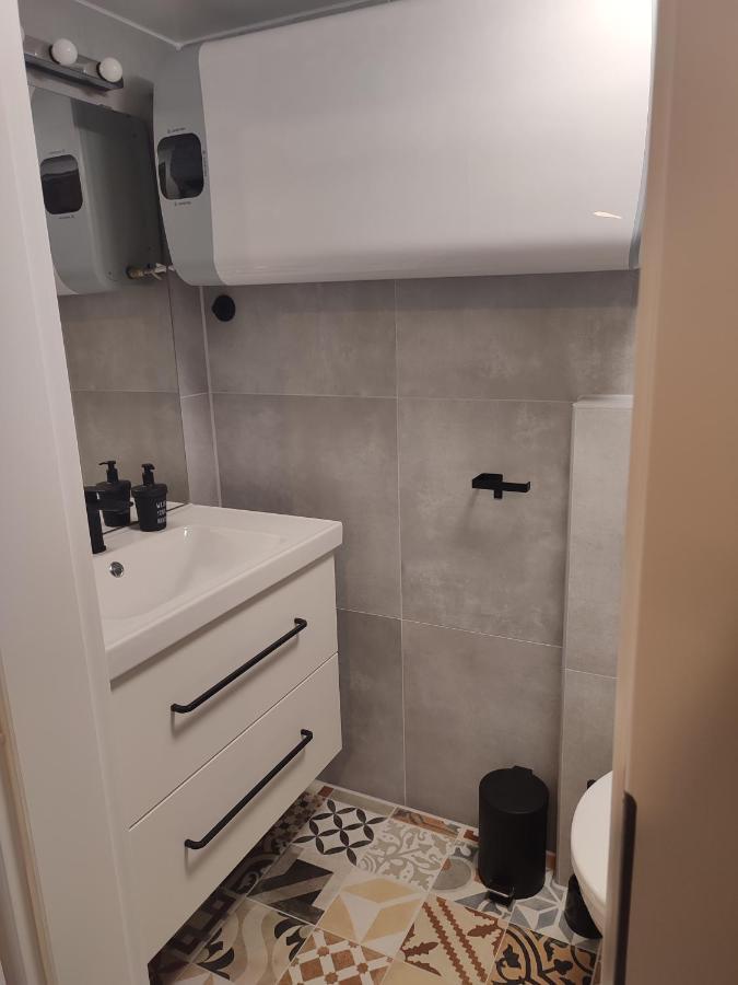 Apartman Dux 2 Karlovac Bagian luar foto