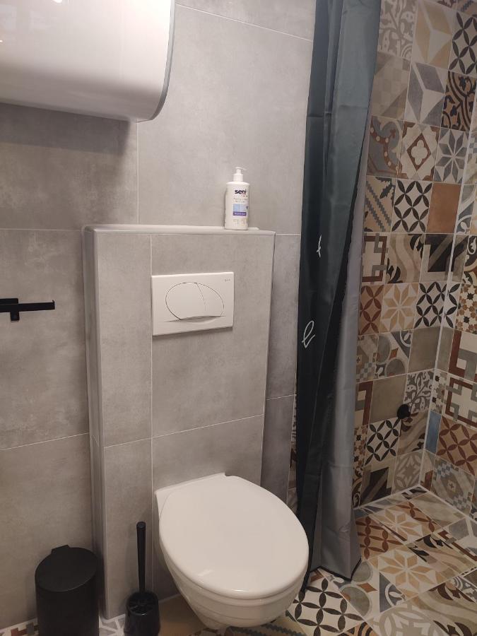 Apartman Dux 2 Karlovac Bagian luar foto