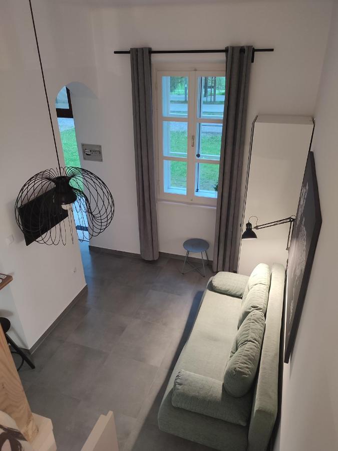 Apartman Dux 2 Karlovac Bagian luar foto